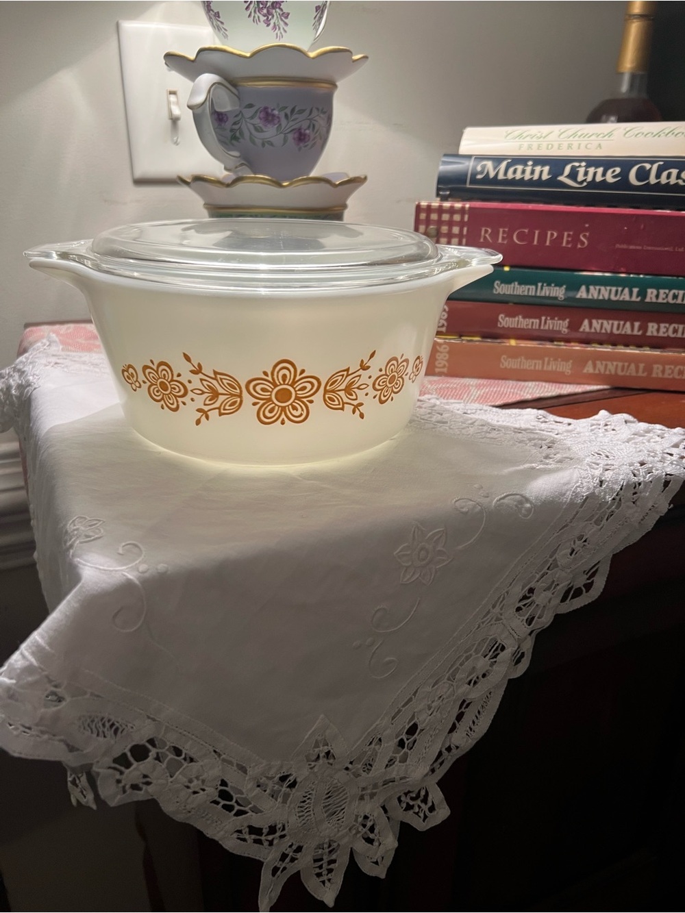 Pyrex White Casserole with Gold Floral Pattern and Clear Lid